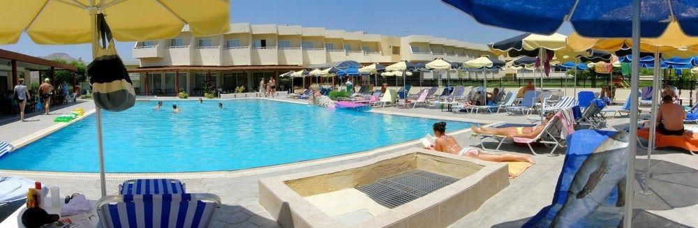 קולימביה Relax Hotel מראה חיצוני תמונה