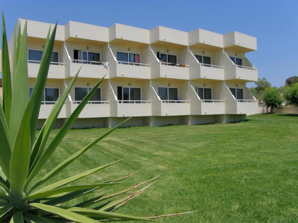קולימביה Relax Hotel מראה חיצוני תמונה